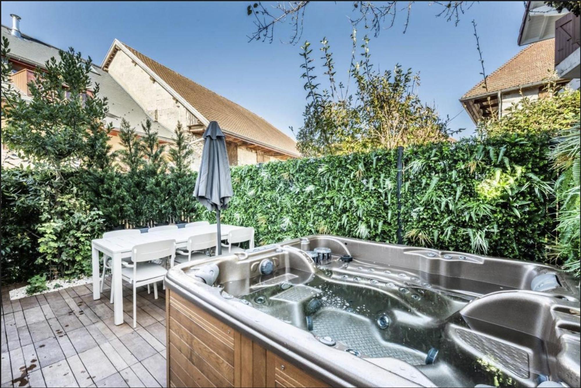 La Venise Du Lac 阿讷西 外观 照片